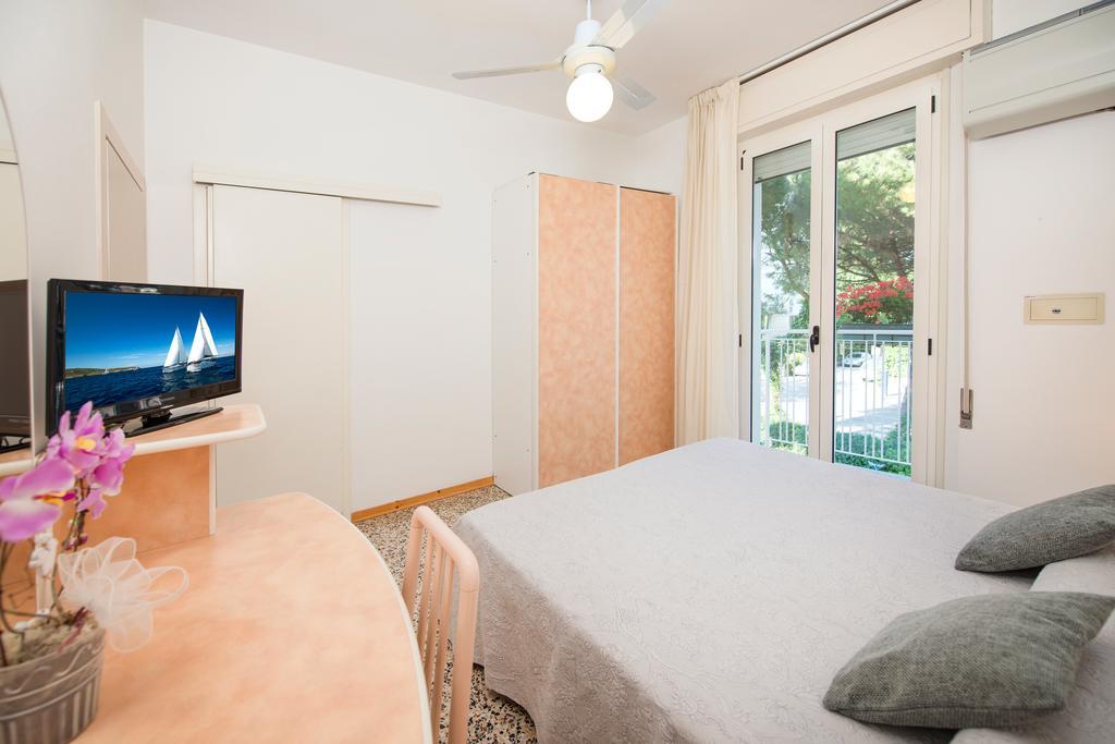 Hotel Cuba Milano Marittima Kültér fotó